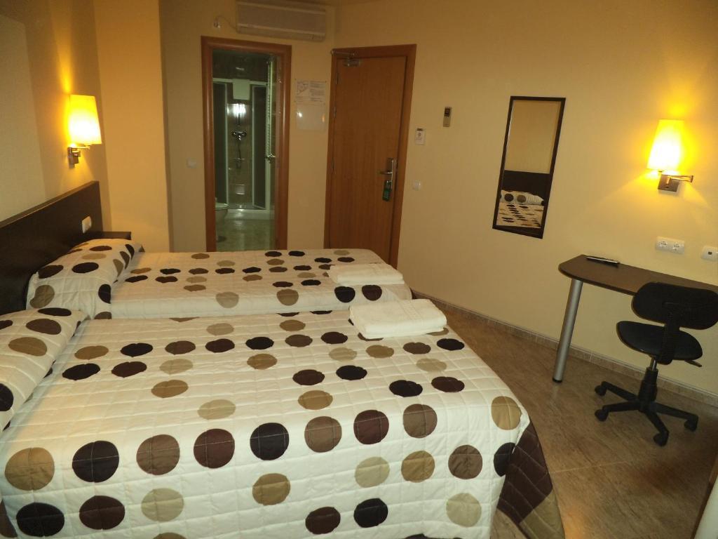 Hostal Sant Sadurni Sant Sadurní dʼAnoia Camera foto
