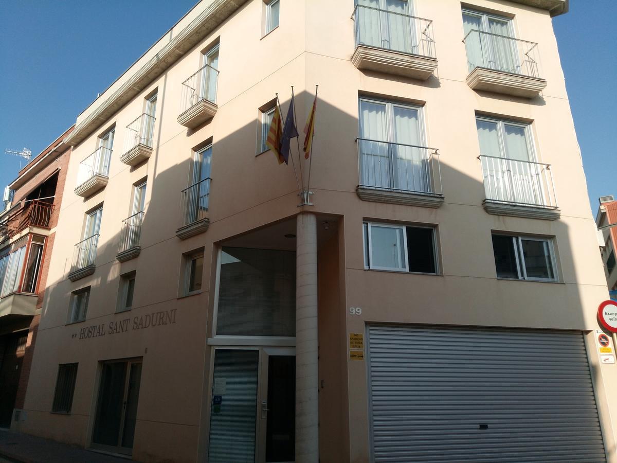 Hostal Sant Sadurni Sant Sadurní dʼAnoia Esterno foto