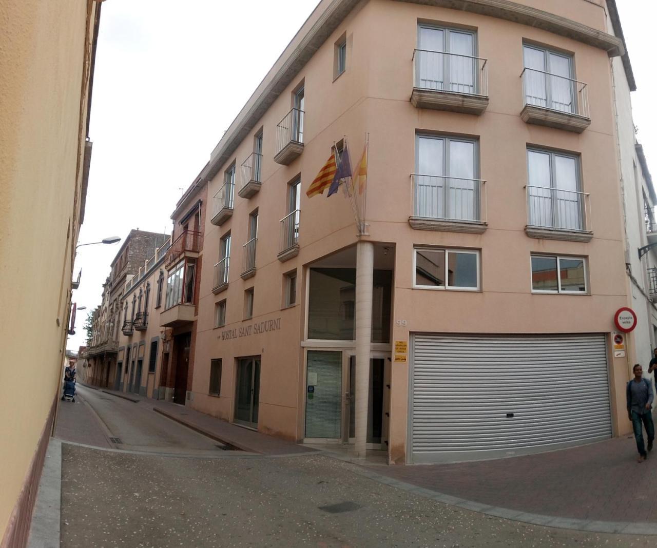 Hostal Sant Sadurni Sant Sadurní dʼAnoia Esterno foto